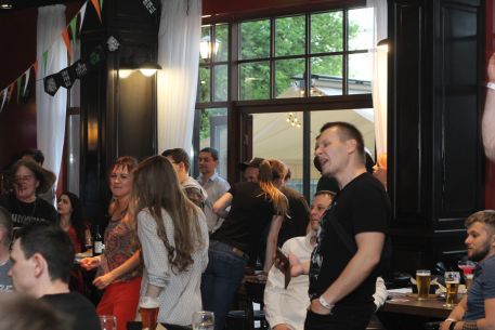 Группа Анимация в Red Finch Pub 