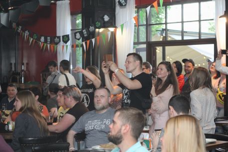 Группа Анимация в Red Finch Pub 