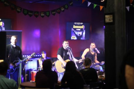Группа Анимация в Red Finch Pub 