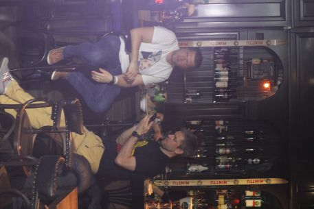 Группа Анимация в Red Finch Pub 