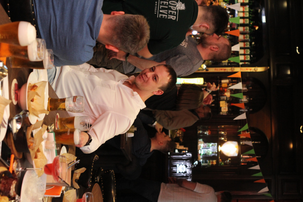 Группа Анимация в Red Finch Pub 